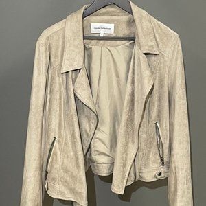 Cupcakes and cashmere jacket